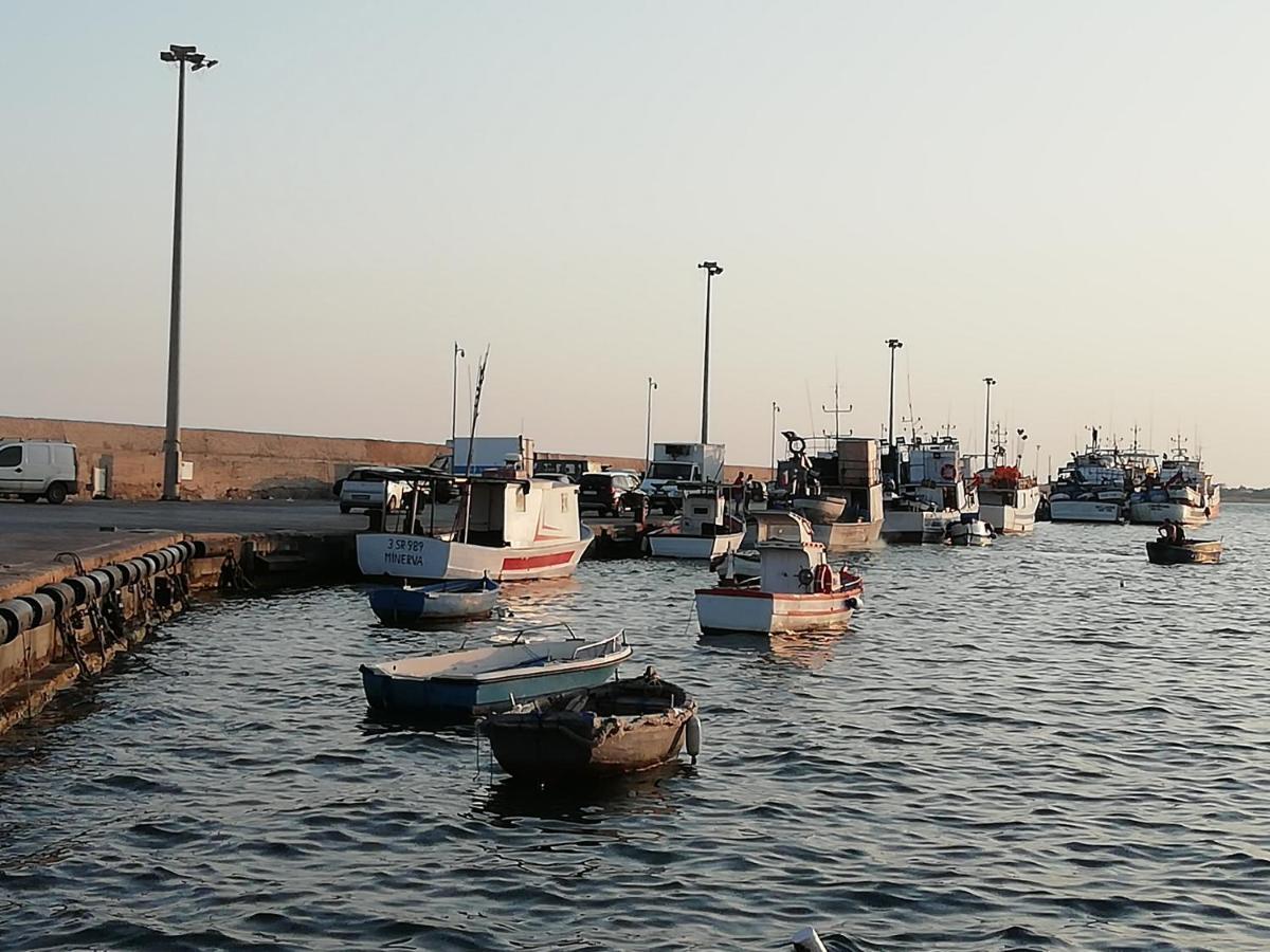 La Trinacria Di Capo Passero Portopalo Di Capo Passero Exterior photo